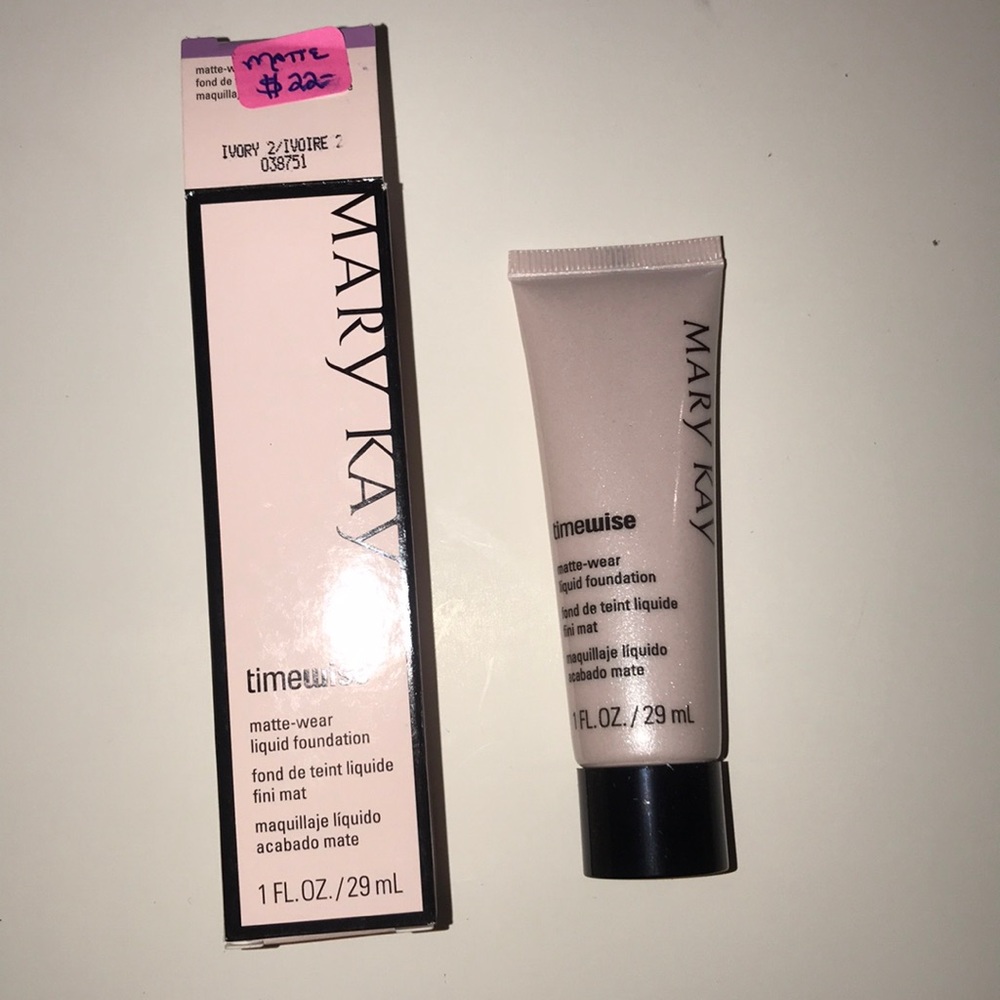 Mary Kay Ivory 2 Matte Wear Liquid Foundation